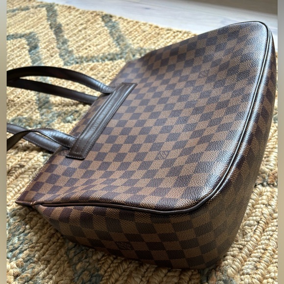 Louis Vuitton parioli pm Damier
Ebene Handbag - Picture 3 of 8